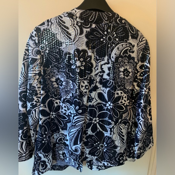 Alfred Dunner Woman Floral Sequined Jacket - Picture 4 of 5